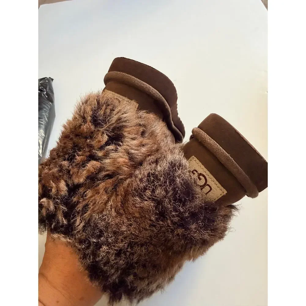 UGG Classic Short Shaggy in Chestnut Girls 3